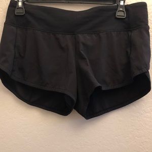 Lululemon black shorts💖